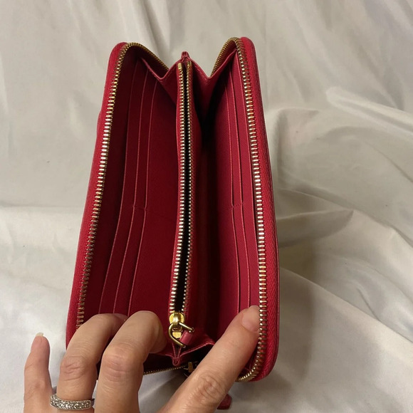 Prada Pink Bow Zippy Long Wallet - Picture 7 of 16